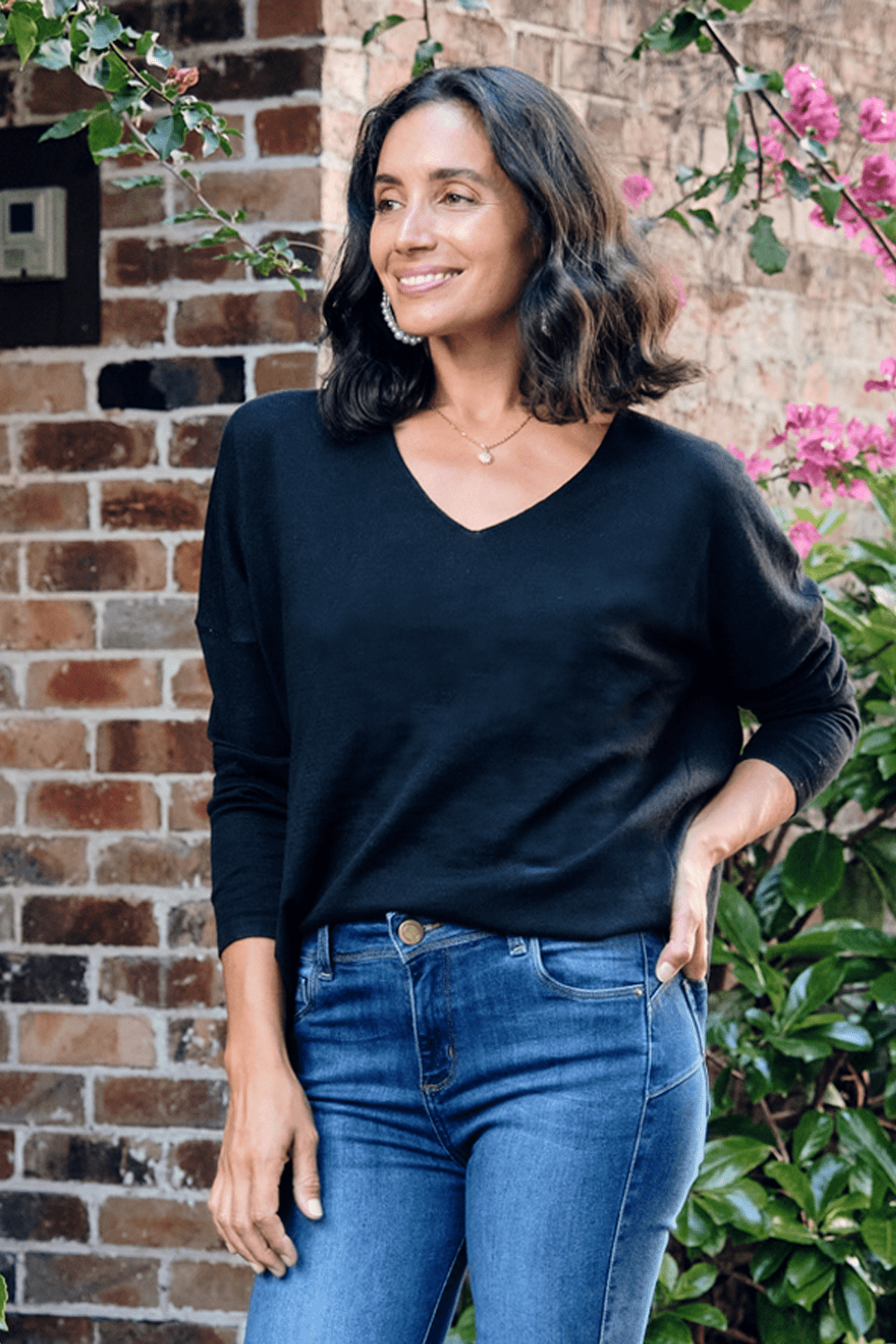 Black thin top knit jumper