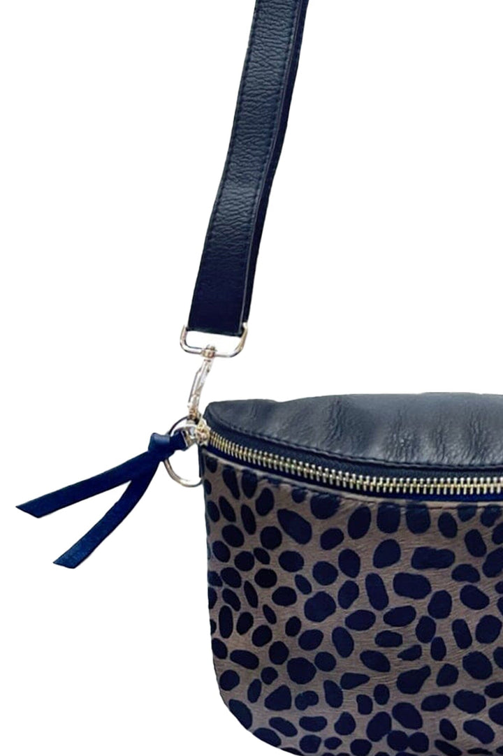 Ramona Small Leather Handbag Black Giraffe Crossbody Bag