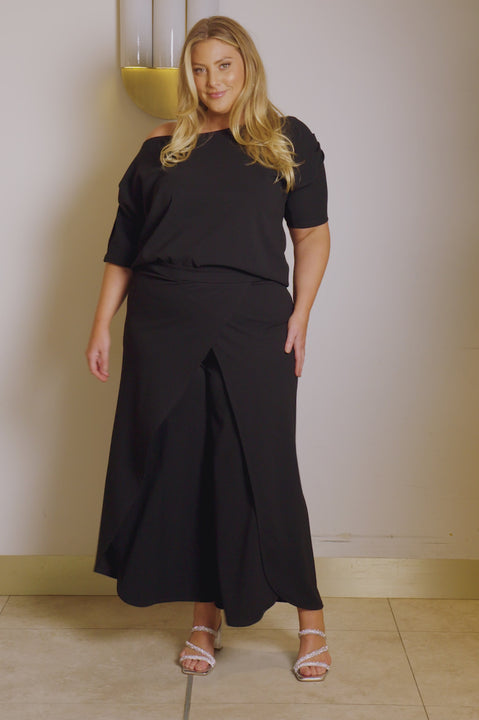 Claudette Off Shoulder Top Black product video from Carolina