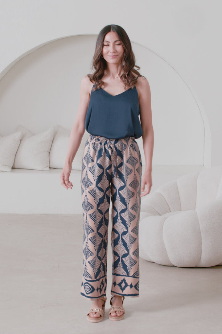Casey Straight Leg Pants Fan Print Navy & Espresso product video by Carolina
