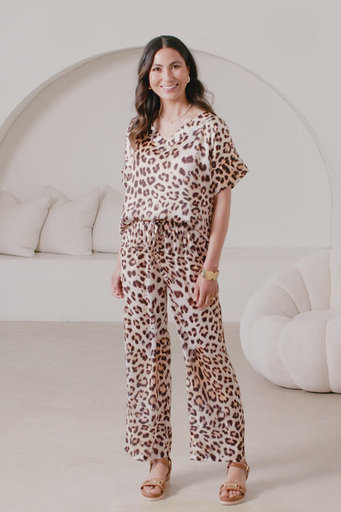 Bianca V Neck Leopard Print product video by Carolina