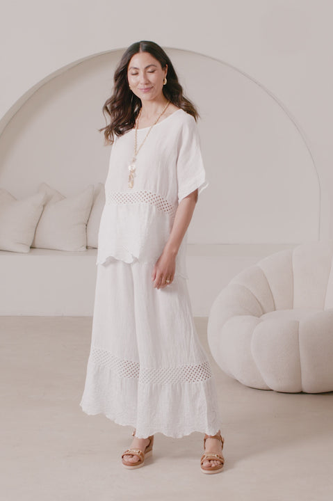 Milania Linen Set White product video by Carolina