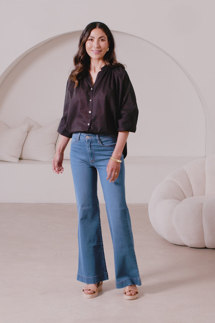 Carmen Long Sleeve Cotton Top Black product video by Carolina