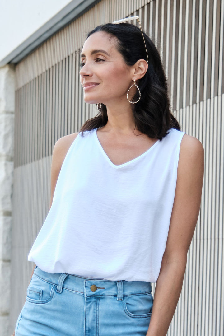 Zoe Sleeveless Top White Tops