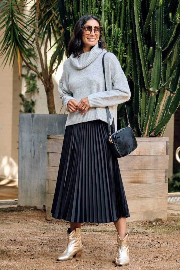 Whitley Pleated Skirt Black Skirt