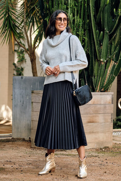 How to wear a pleated skirt — this season's hottest style