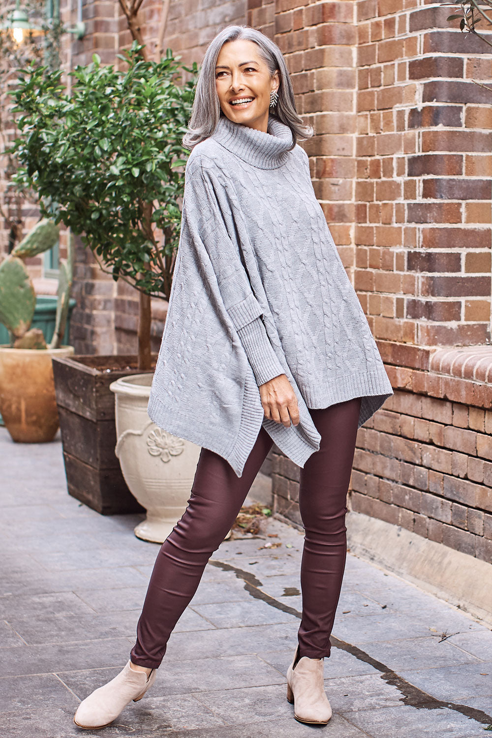 Gray jumper clearance outfit