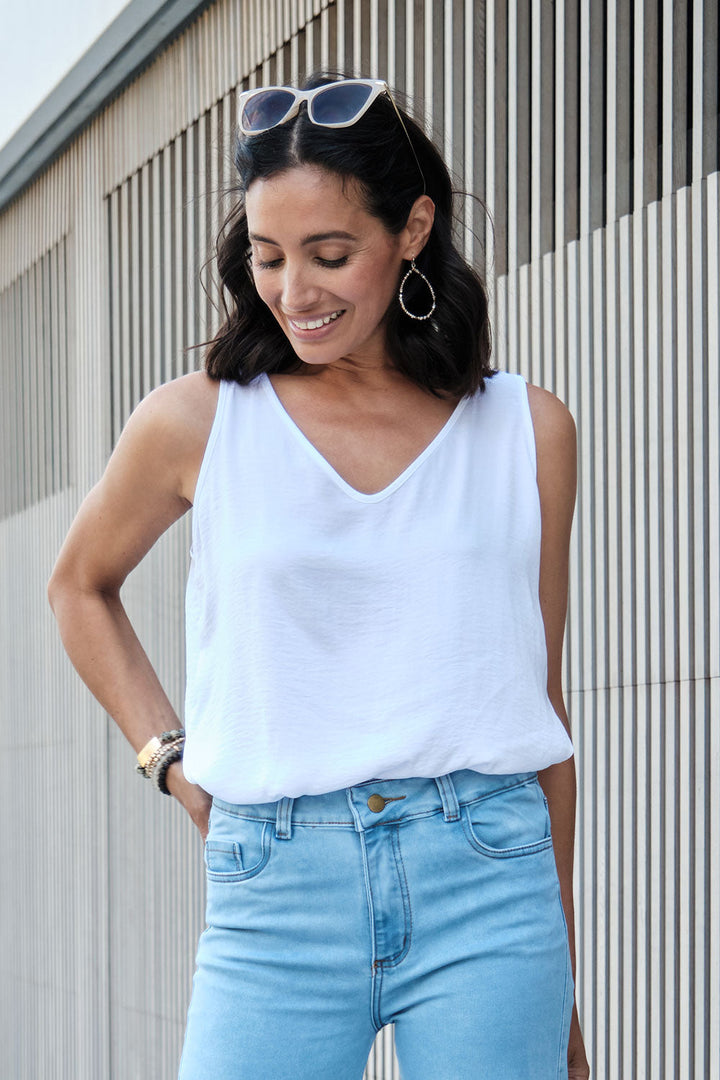 Zoe Sleeveless Top White Tops