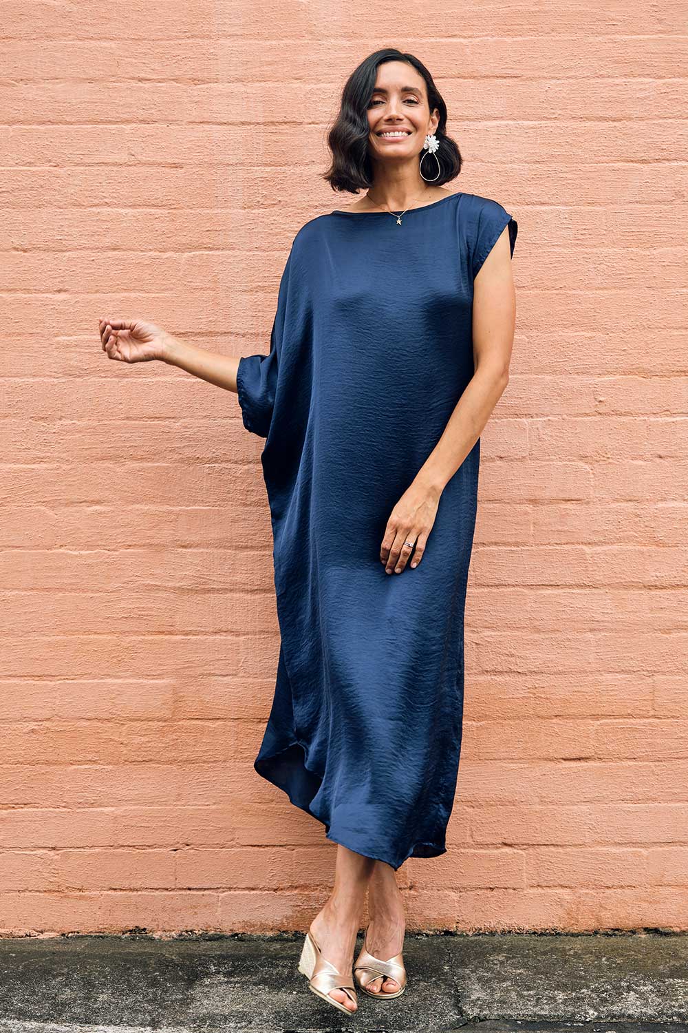 St. Tropez Dress Navy – Carolina